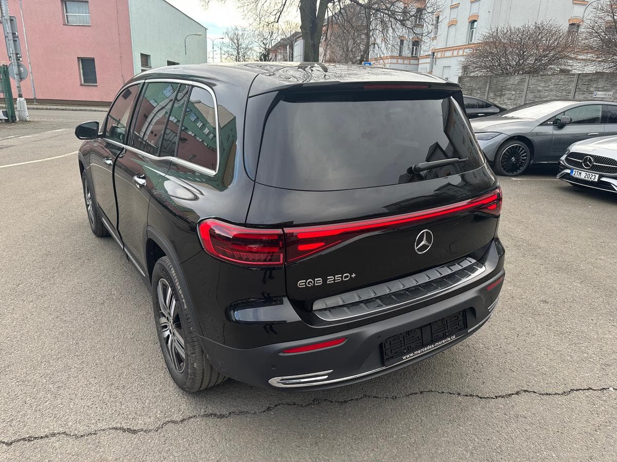 2024 Mercedes-Benz EQB - 5