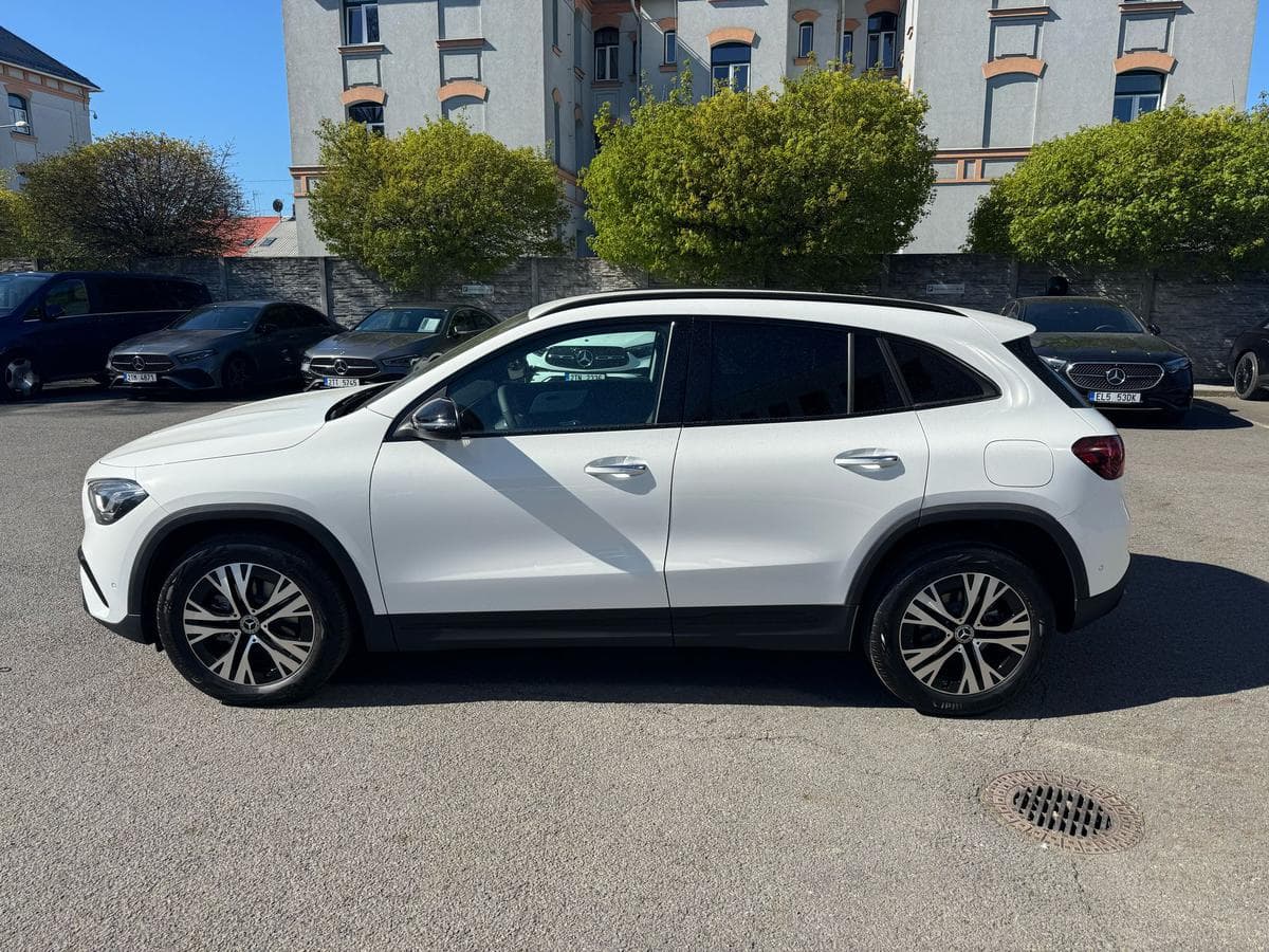 Mercedes-Benz GLA - 6