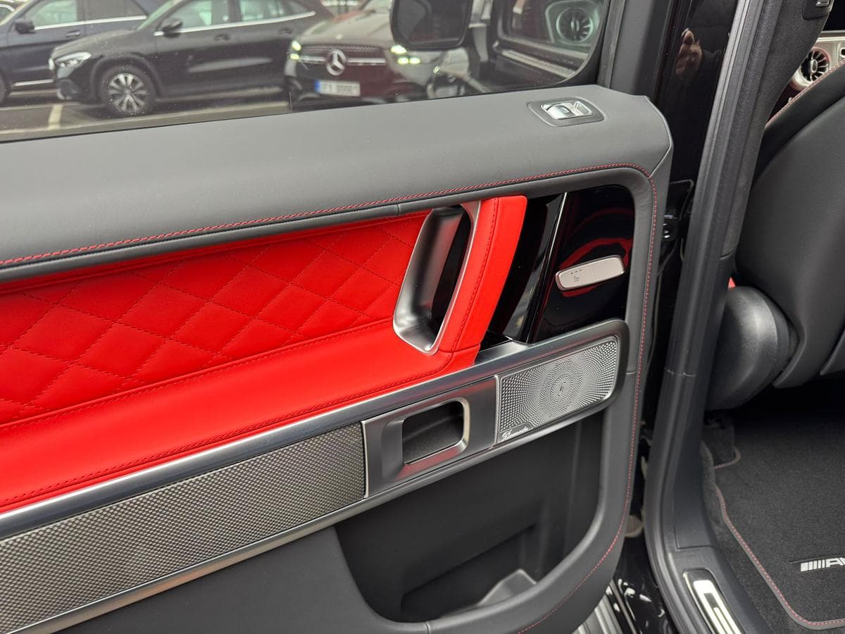 Mercedes-Benz G-Class - 11