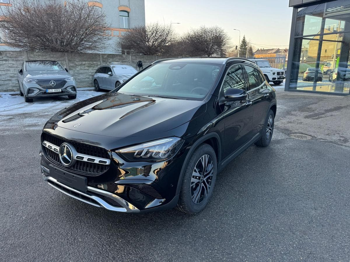 Mercedes-Benz GLA - 3