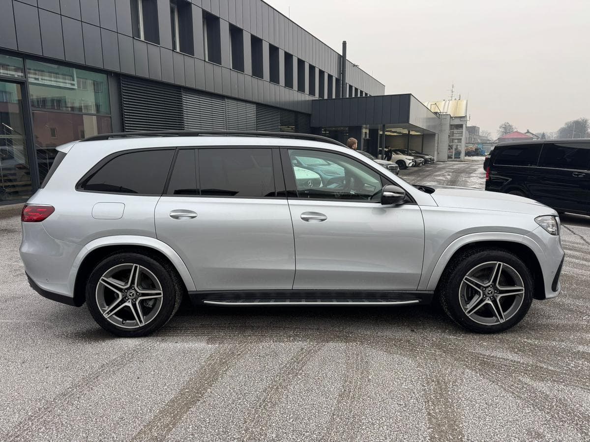 Mercedes-Benz GLS - 8