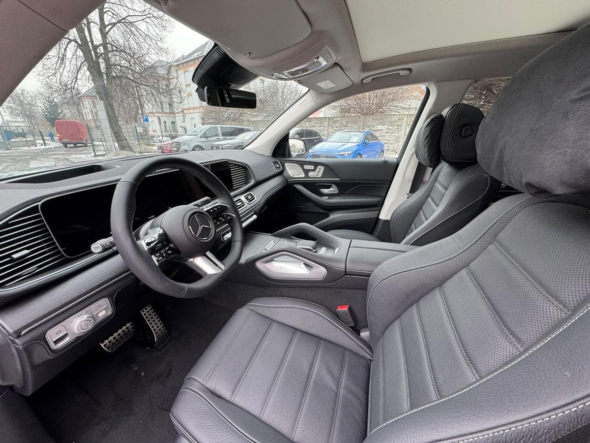 Mercedes-Benz GLS - 10