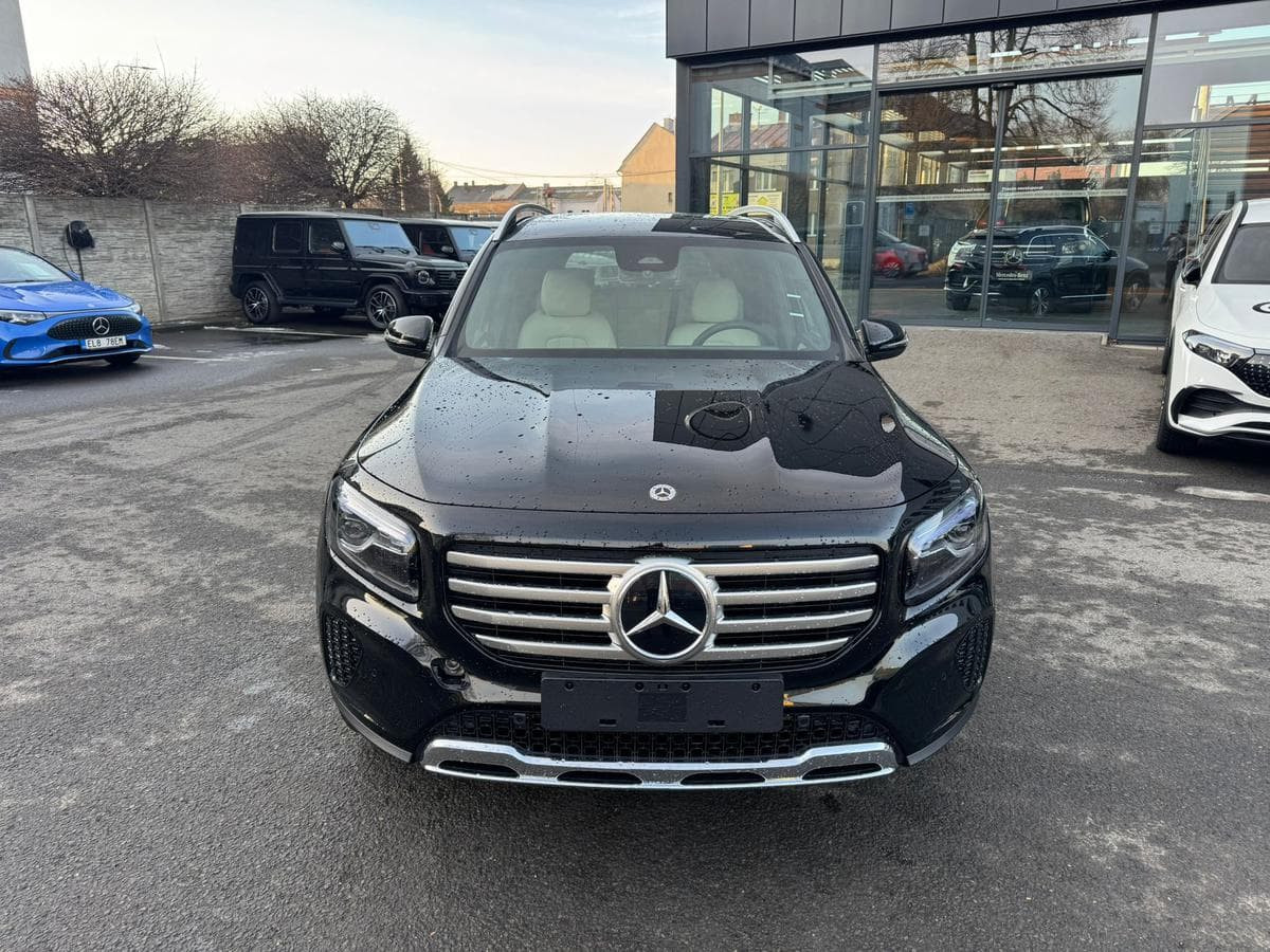 Mercedes-Benz GLB - 2