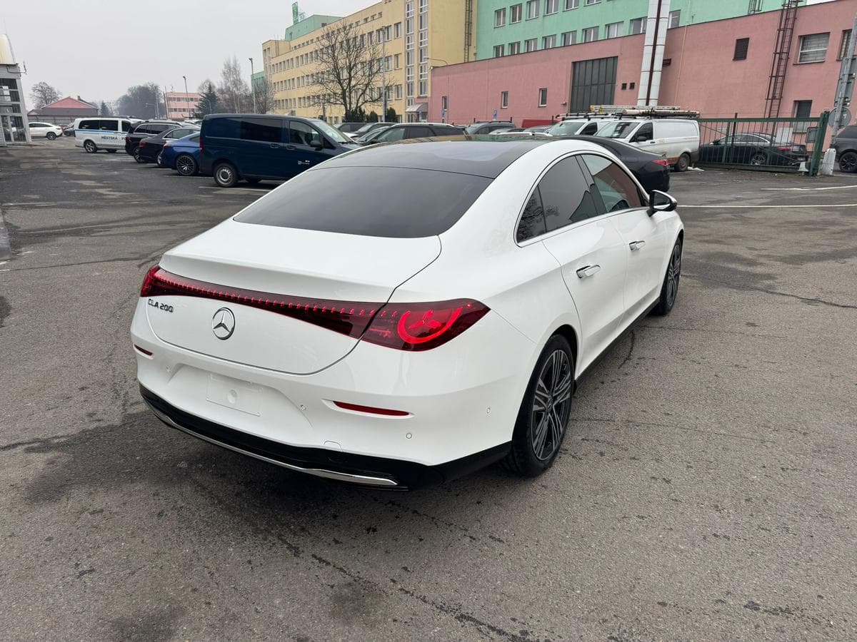 Mercedes-Benz CLA - 7