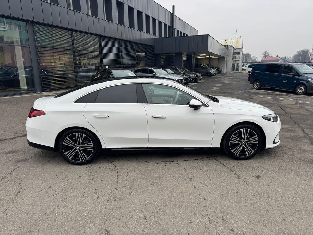 Mercedes-Benz CLA - 8
