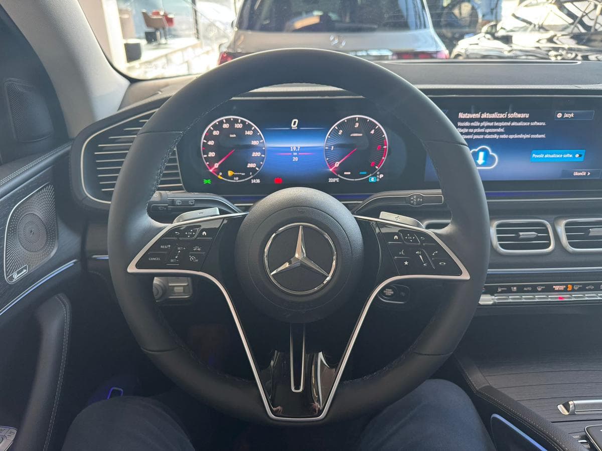 Mercedes-Benz GLE - 10