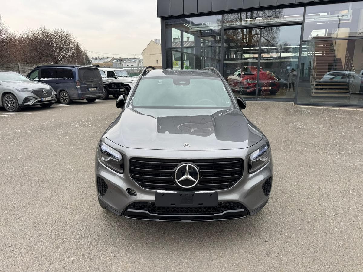 Mercedes-Benz GLB - 2
