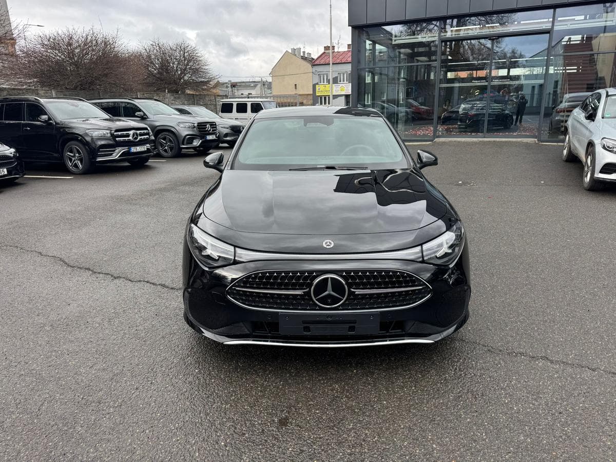 Mercedes-Benz CLA - 2