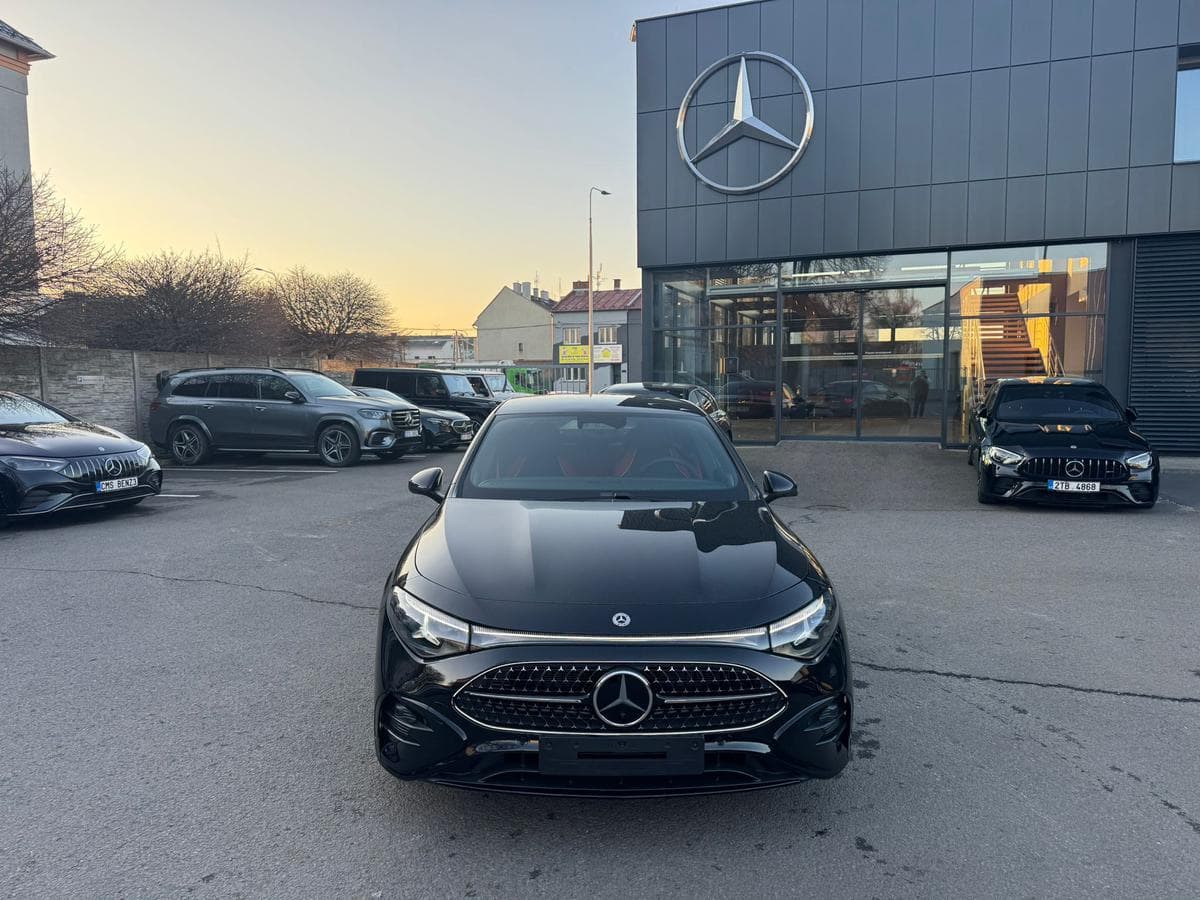 Mercedes-Benz CLA - 2