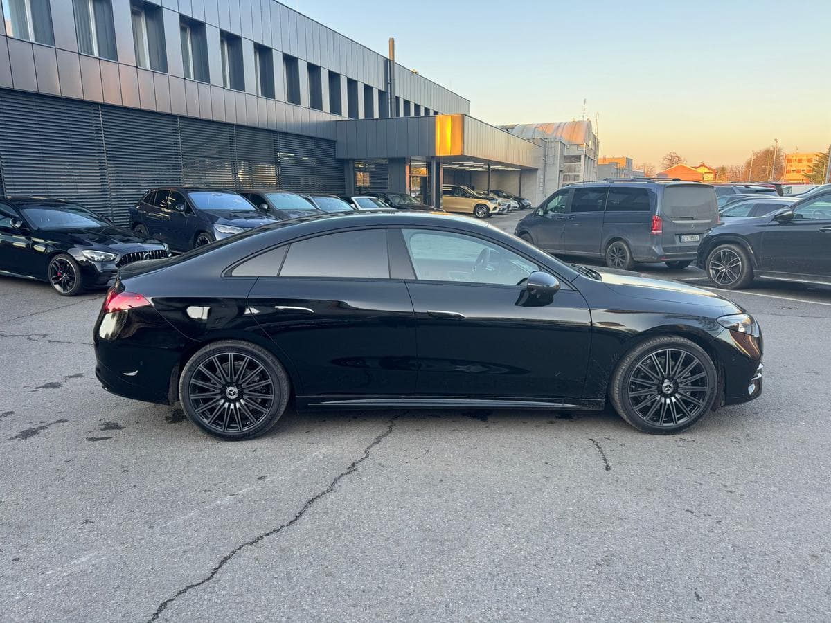 Mercedes-Benz CLA - 8