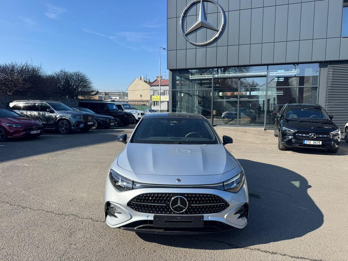 Mercedes-Benz CLA - 2