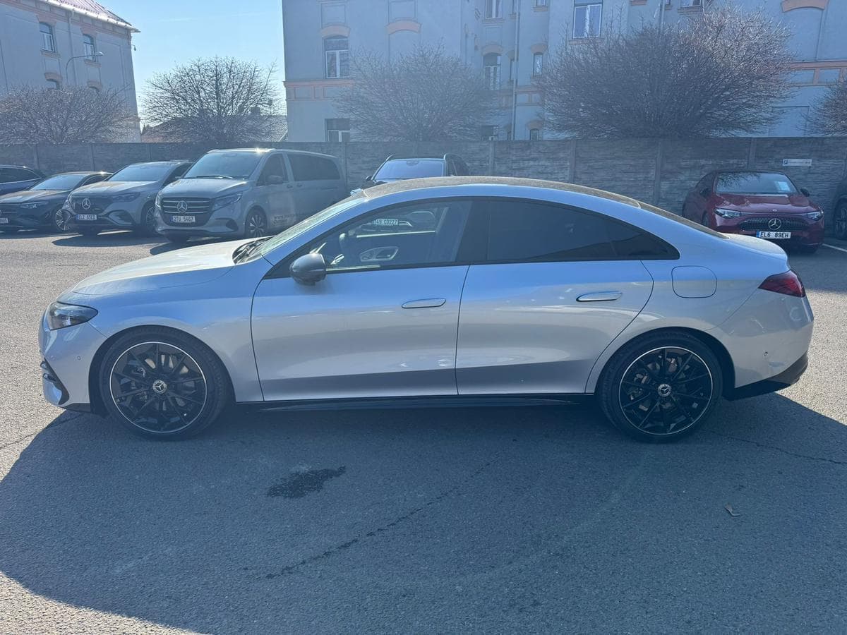 Mercedes-Benz CLA - 4