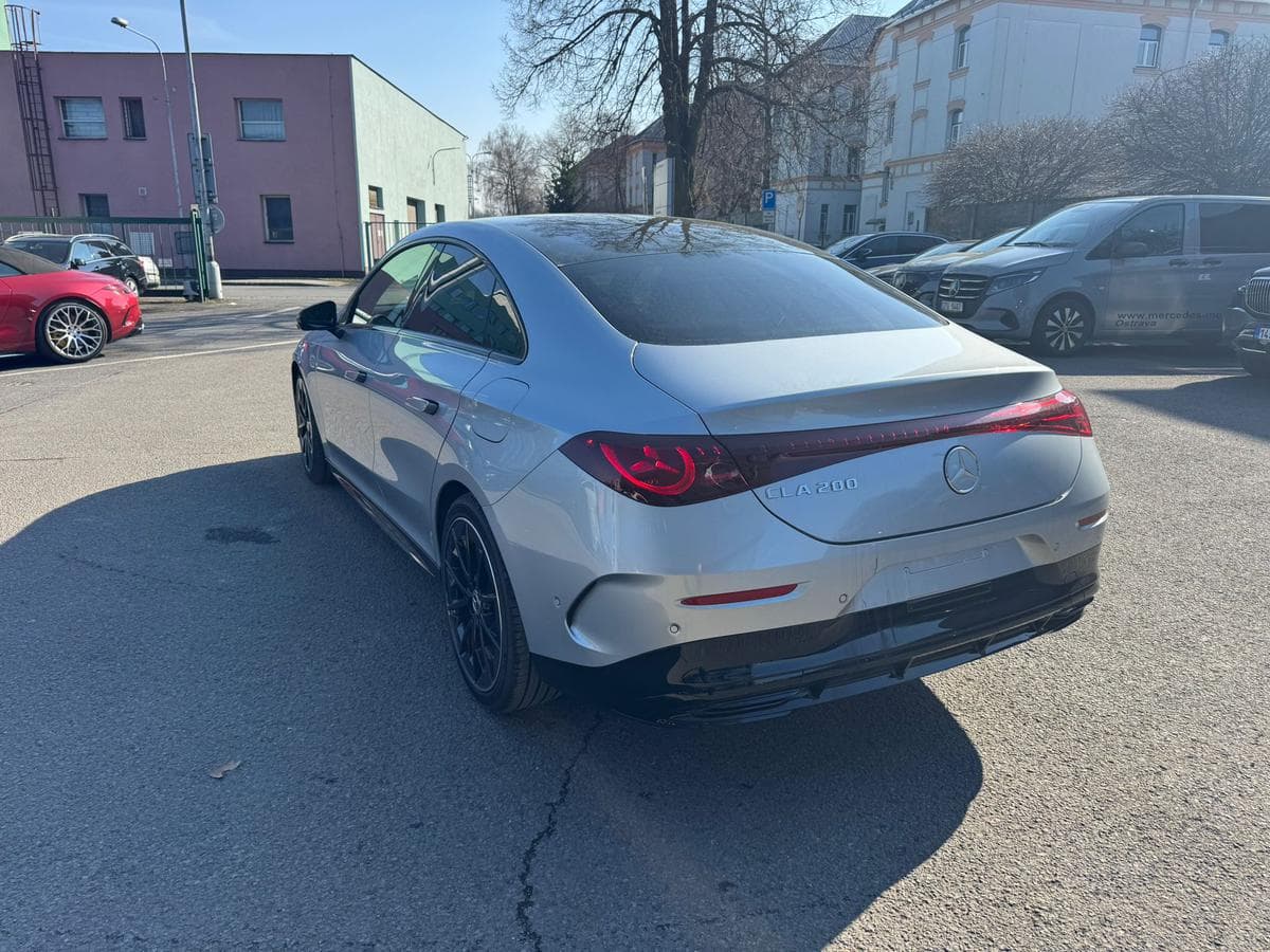 Mercedes-Benz CLA - 5