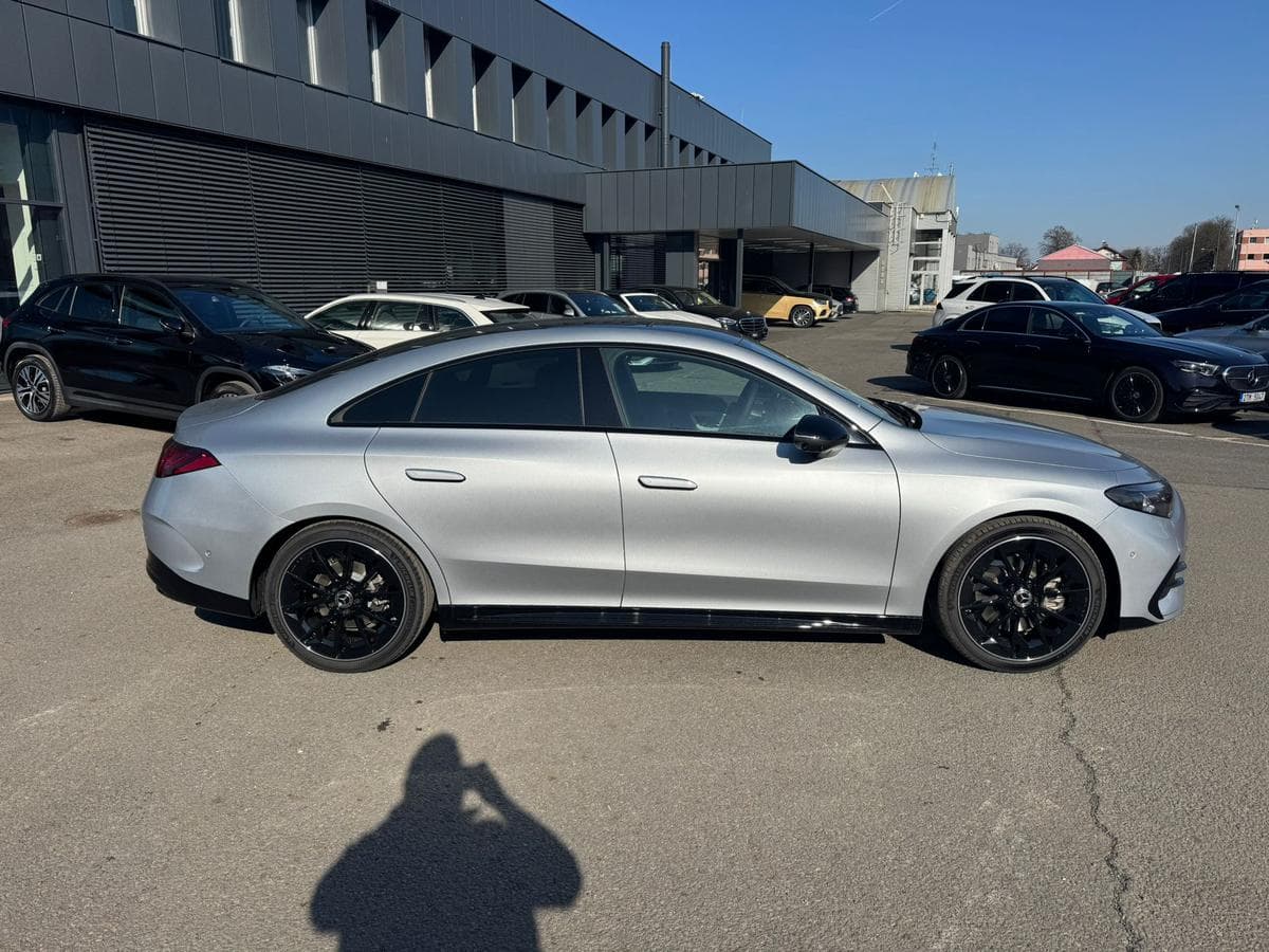 Mercedes-Benz CLA - 8