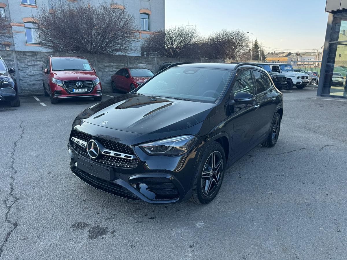 Mercedes-Benz GLA - 3