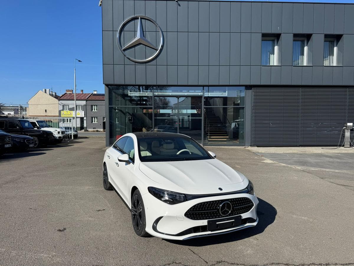 Mercedes-Benz CLA 200
