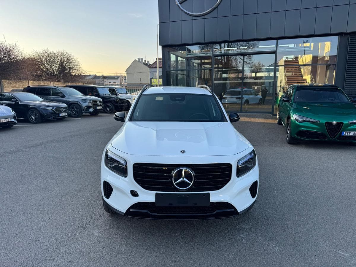 Mercedes-Benz GLB - 2