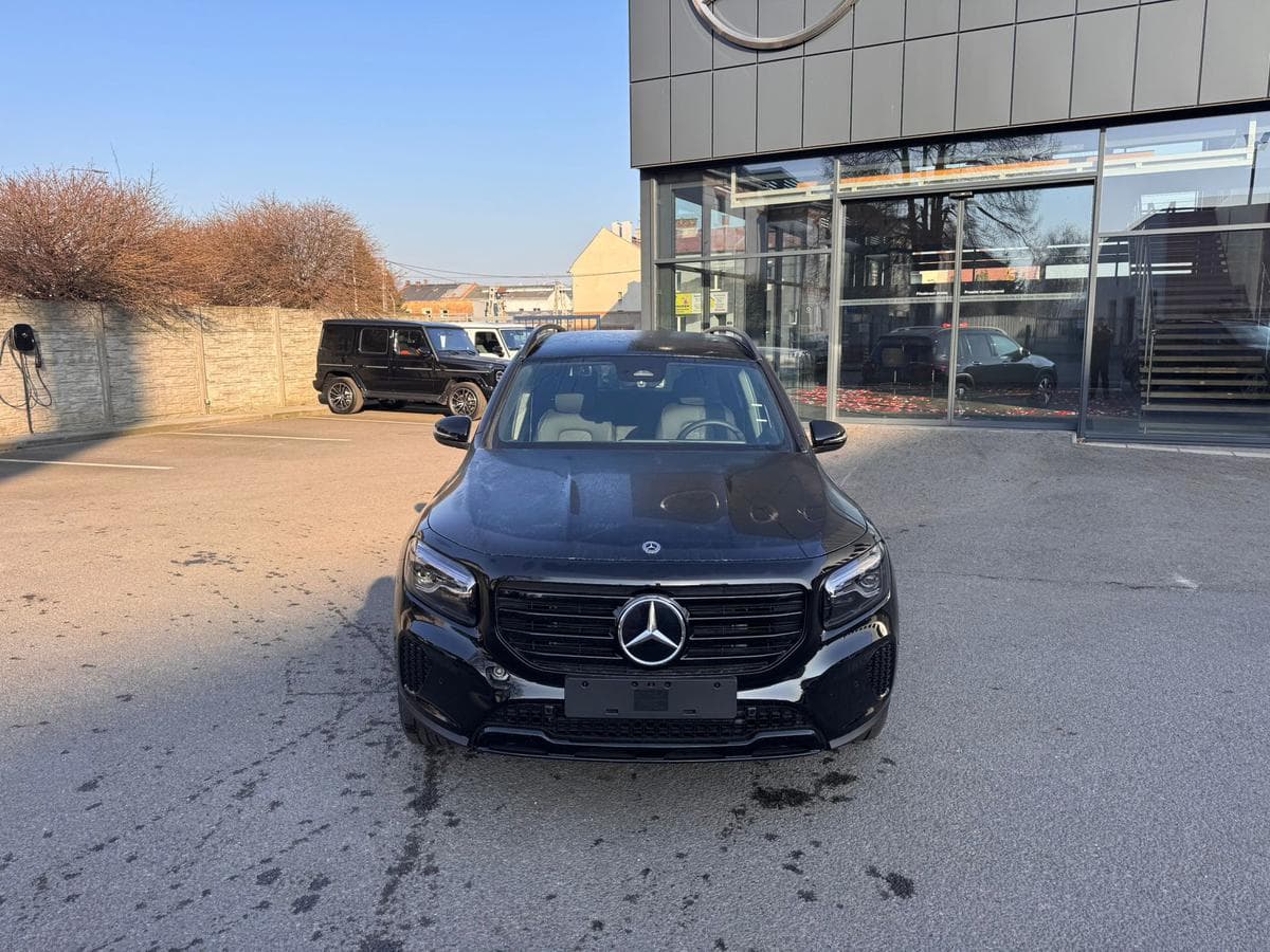 Mercedes-Benz GLB - 2