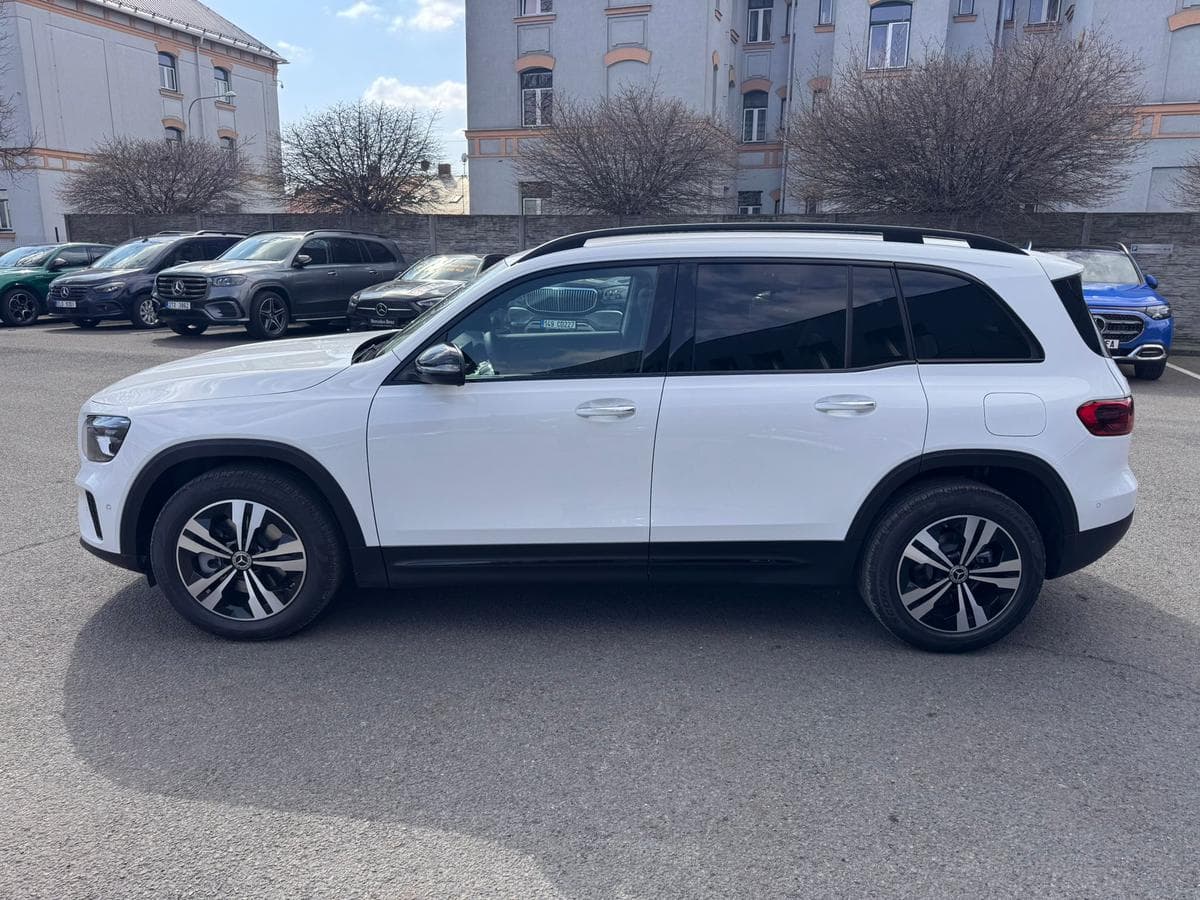Mercedes-Benz GLB - 4