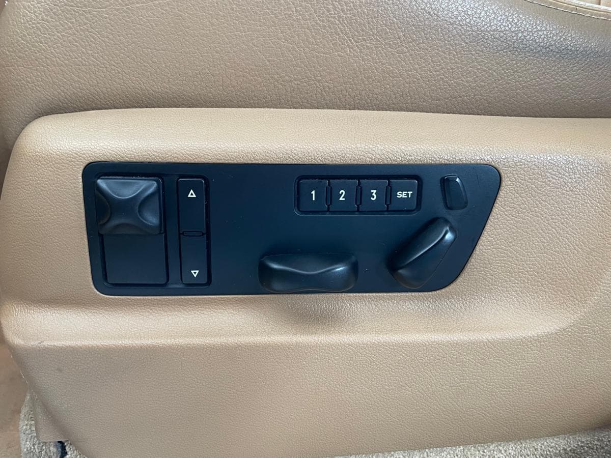 Porsche Cayenne - 11