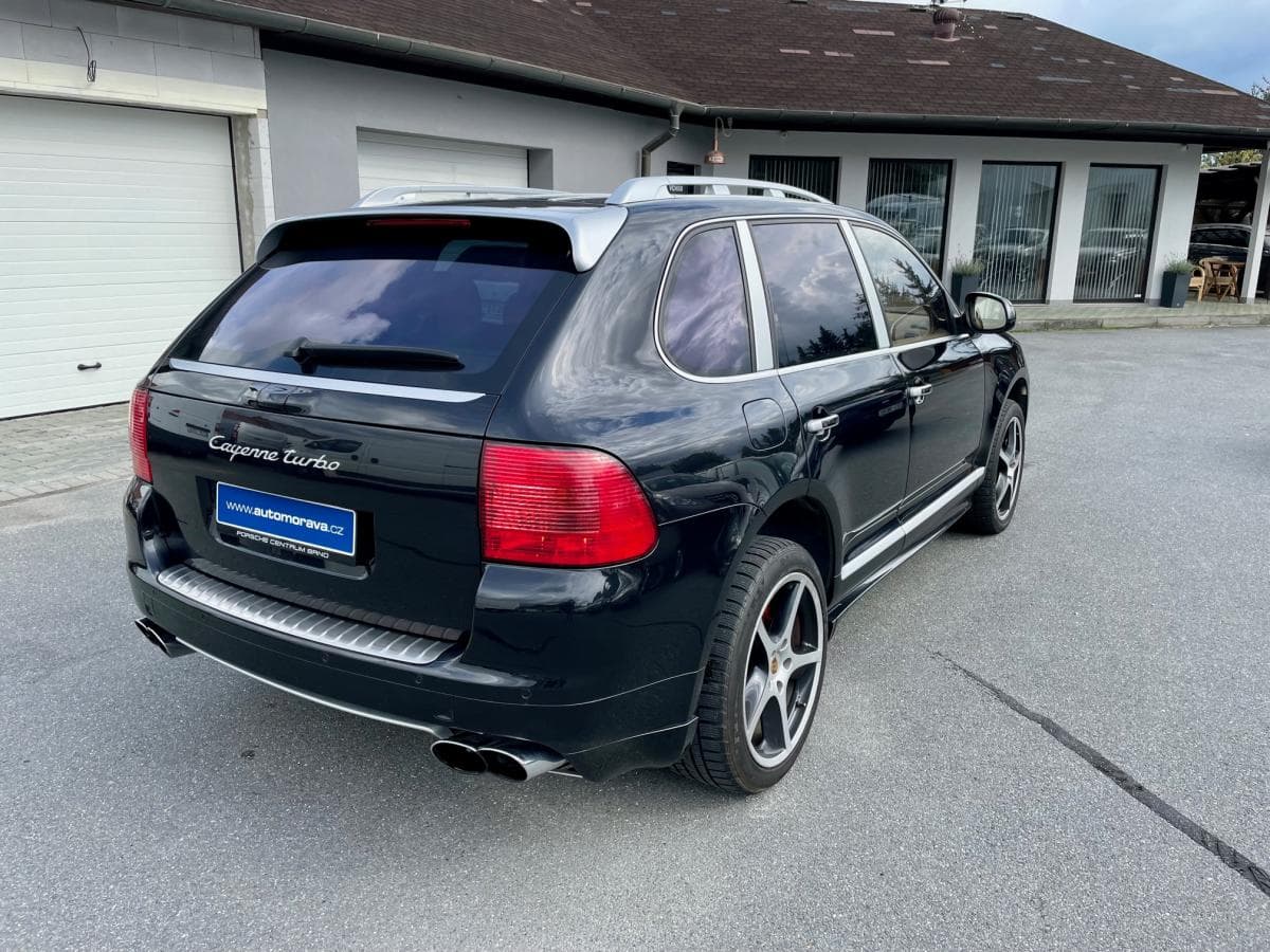 Porsche Cayenne - 5