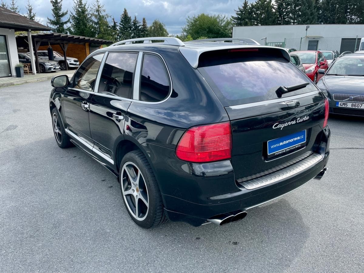 Porsche Cayenne - 7