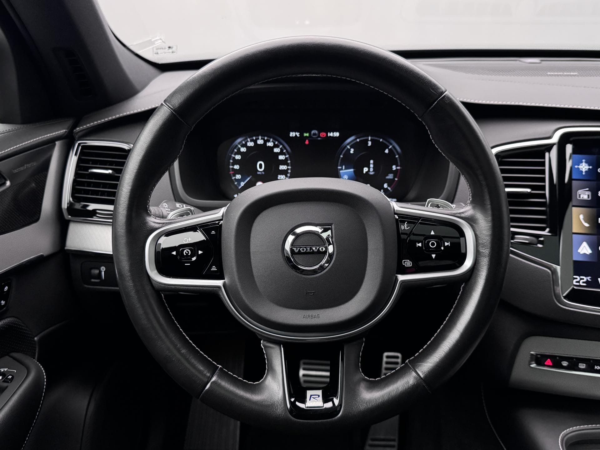 2020 Volvo XC90 - 3