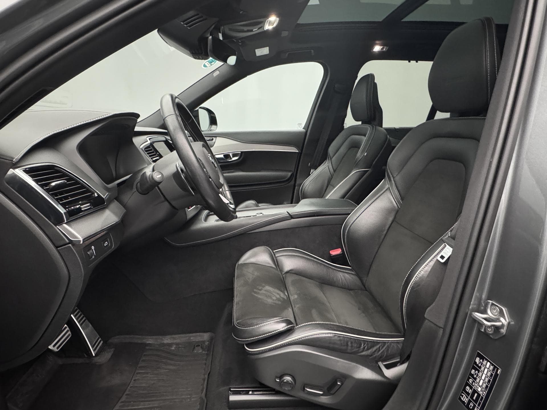 2020 Volvo XC90 - 4