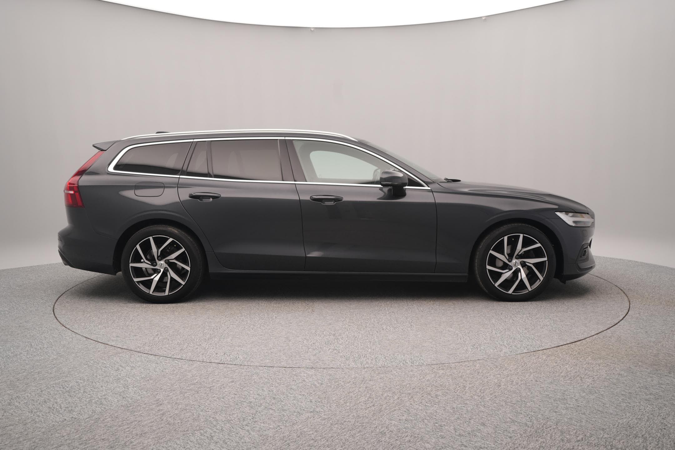 2020 Volvo V60 - 11