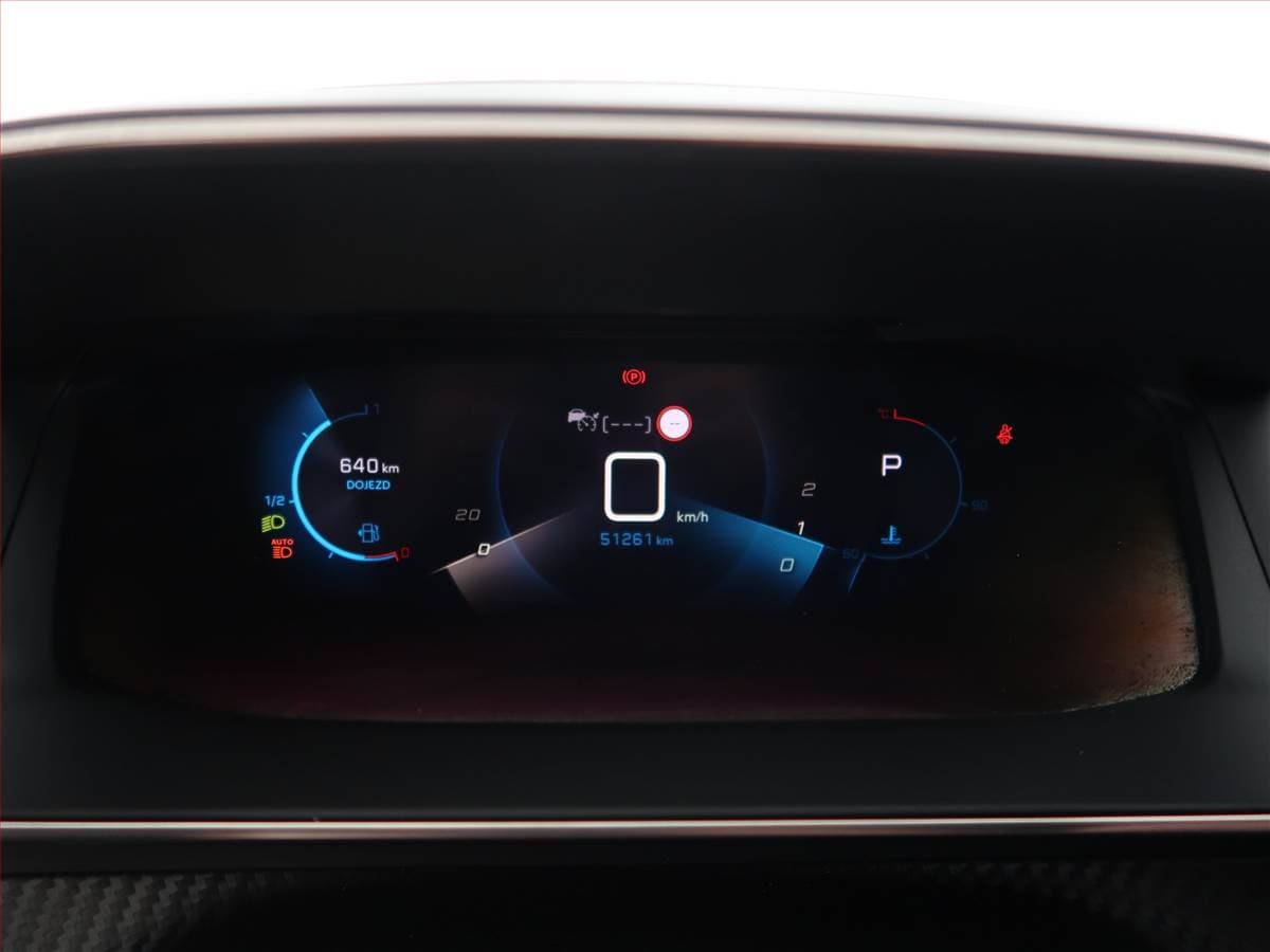 Peugeot 2008 - 11