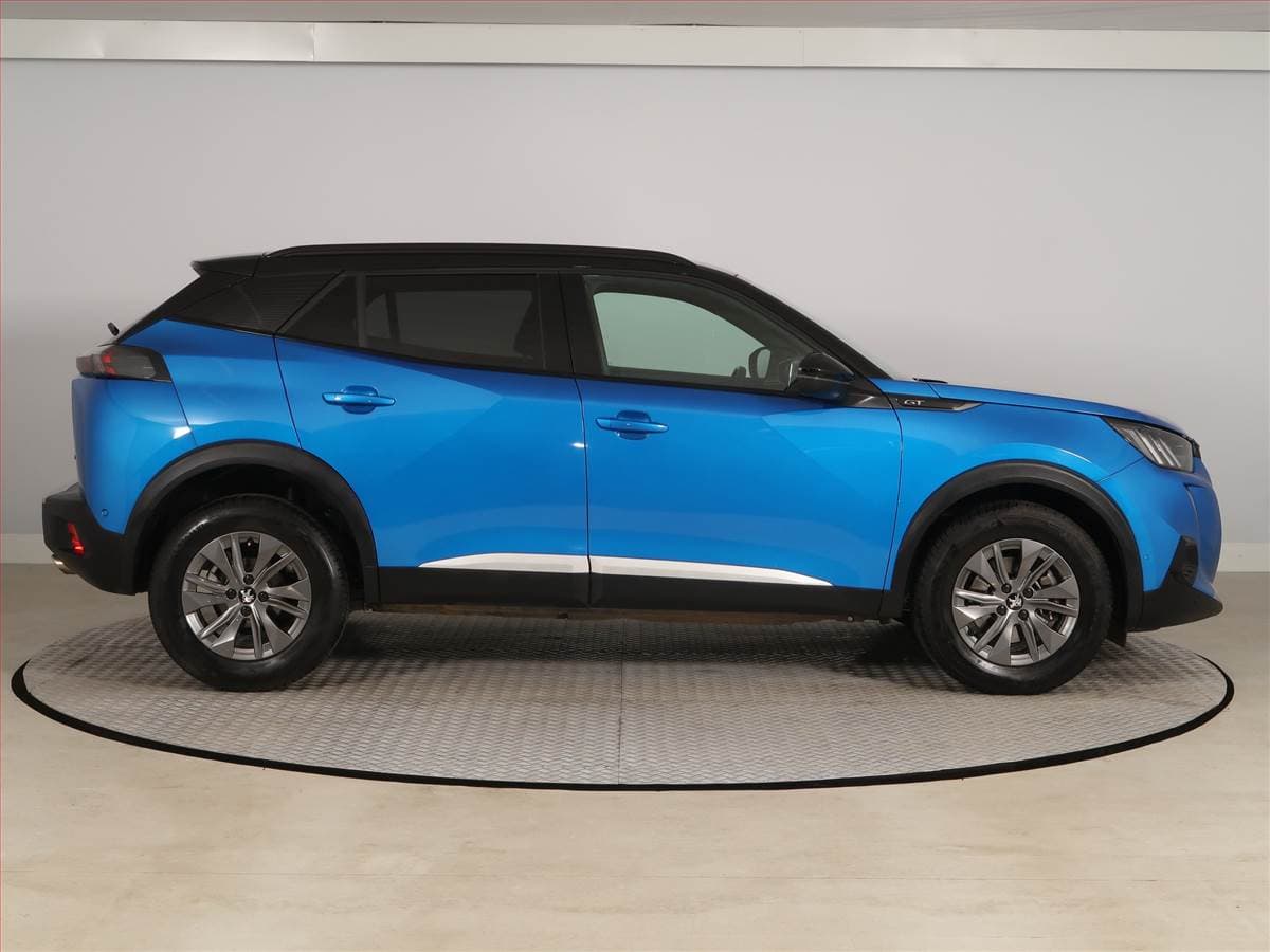 Peugeot 2008 - 6