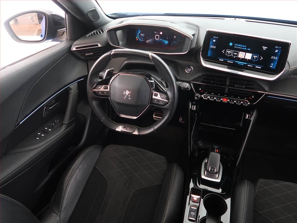 Peugeot 2008 - 7