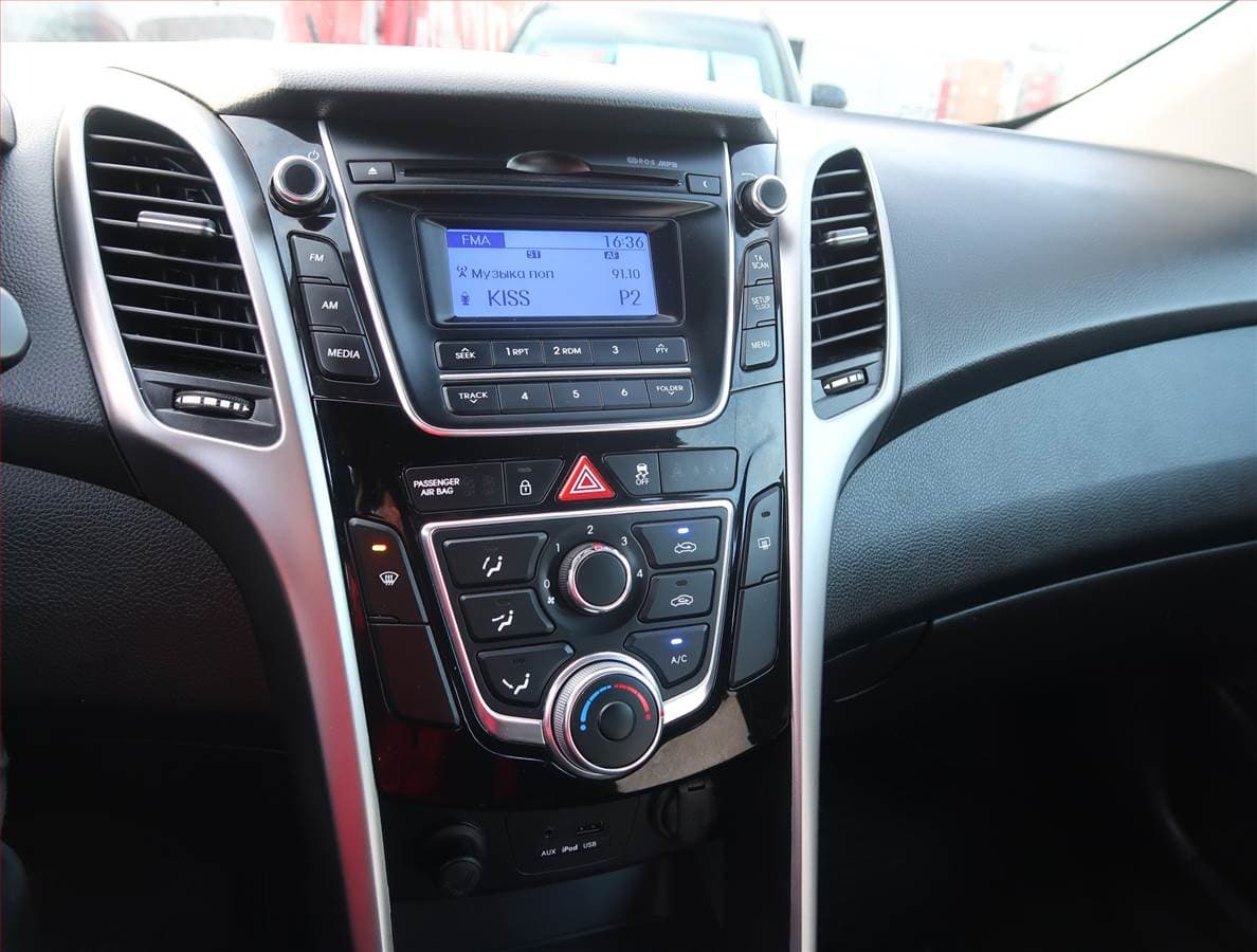 Hyundai i30 - 12