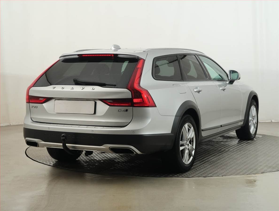 Volvo V90 - 5