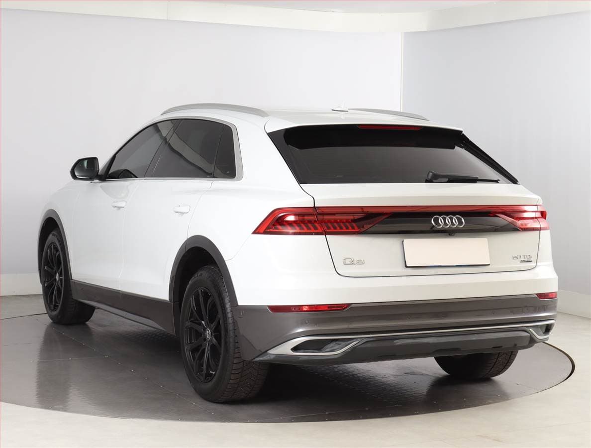 Audi Q8 - 4