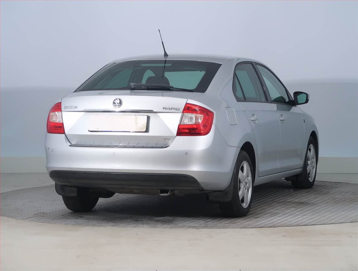 Škoda RAPID - 5