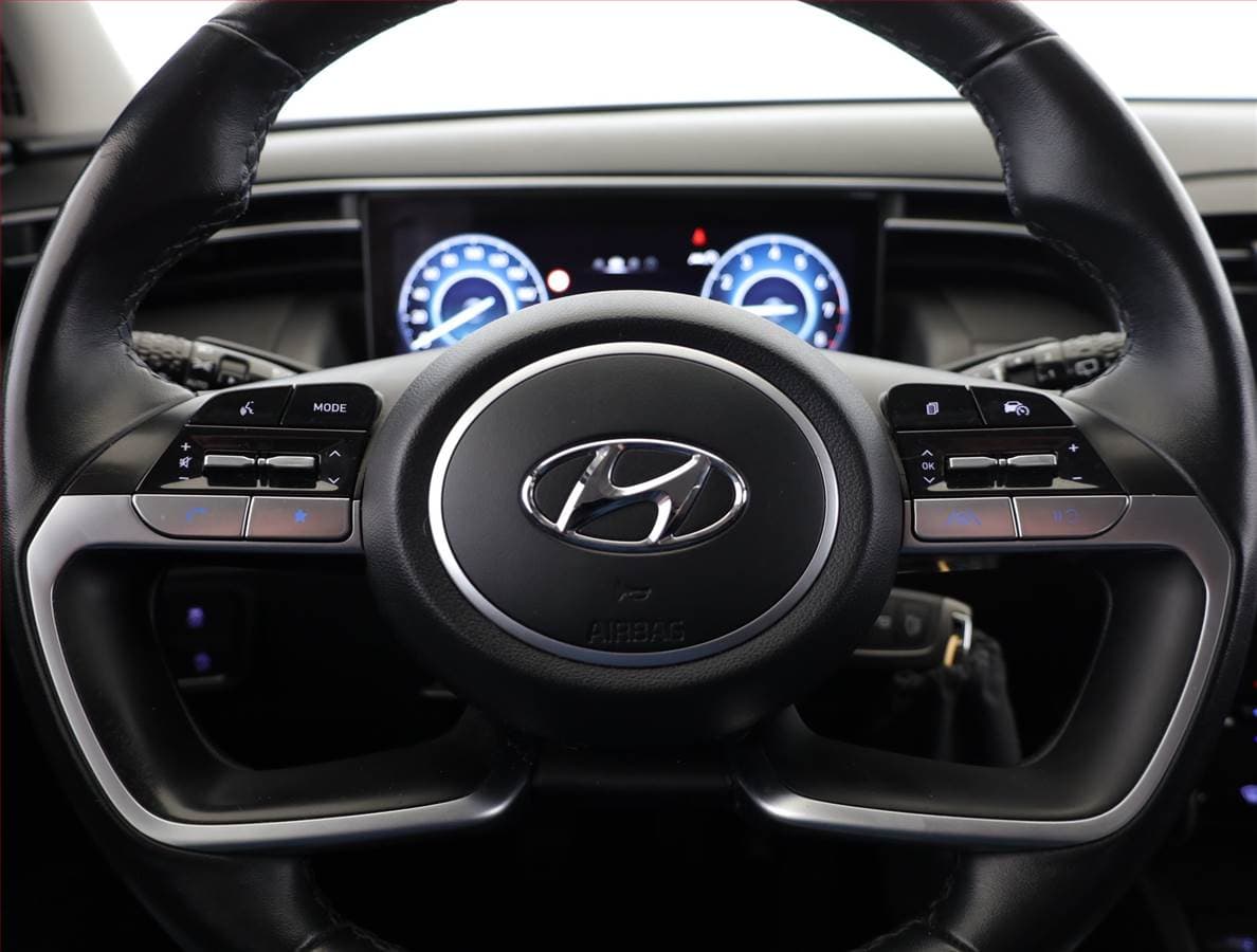 Hyundai TUCSON - 8