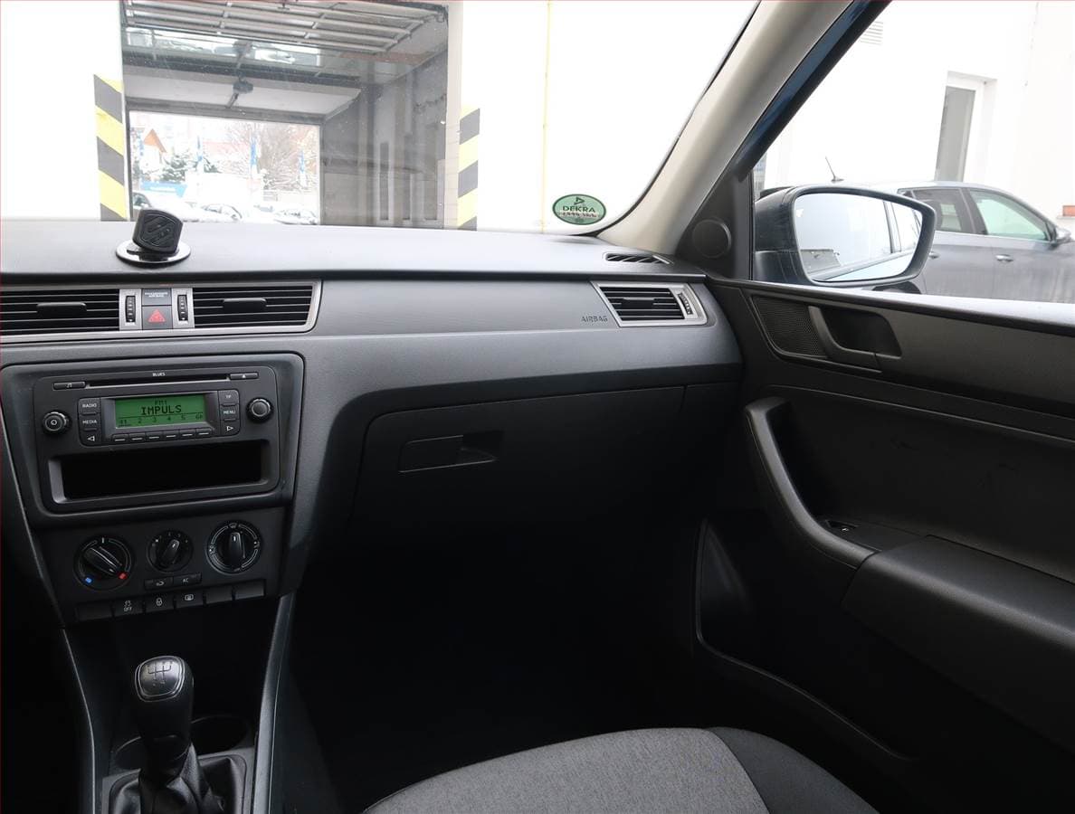 Škoda RAPID - 8