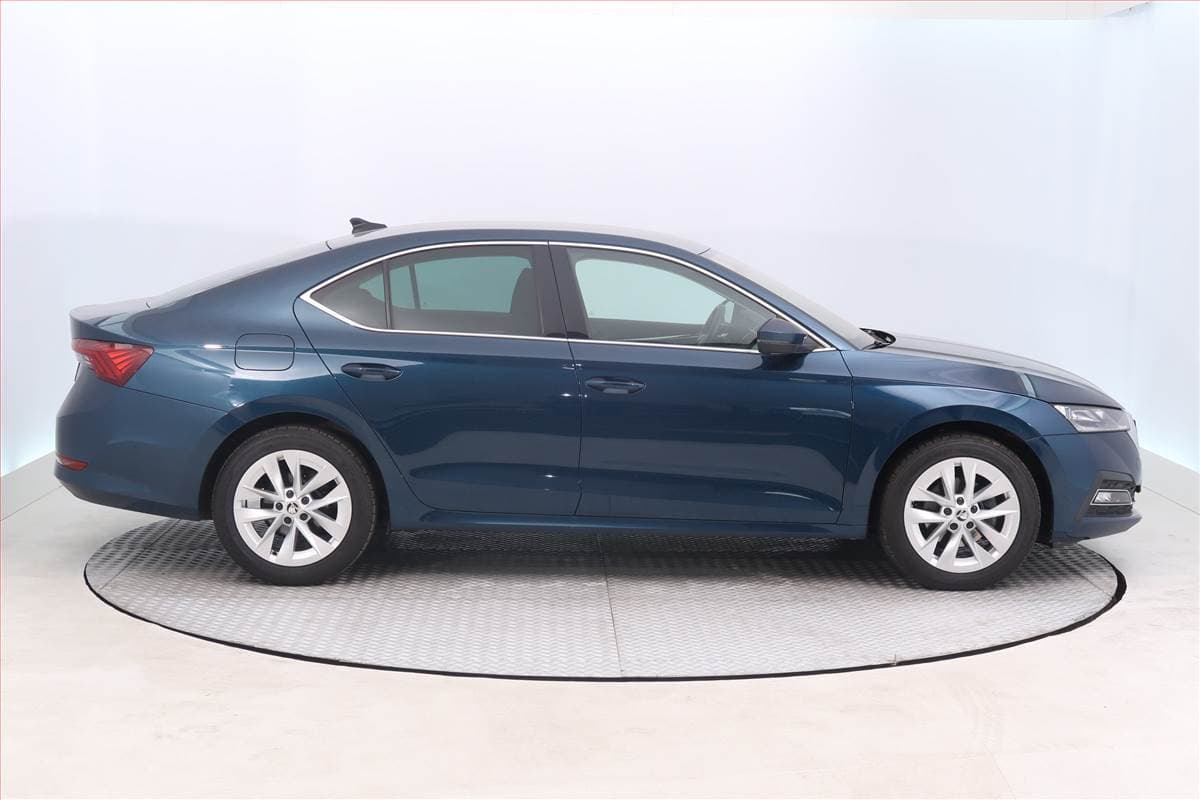 Škoda OCTAVIA - 6