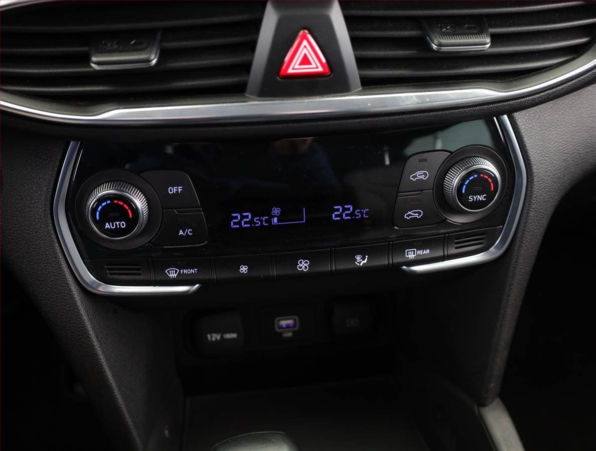 Hyundai SANTA FE - 11