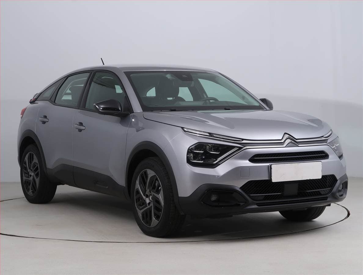 Citroën C4 1.2 PureTech, ČR,1.maj