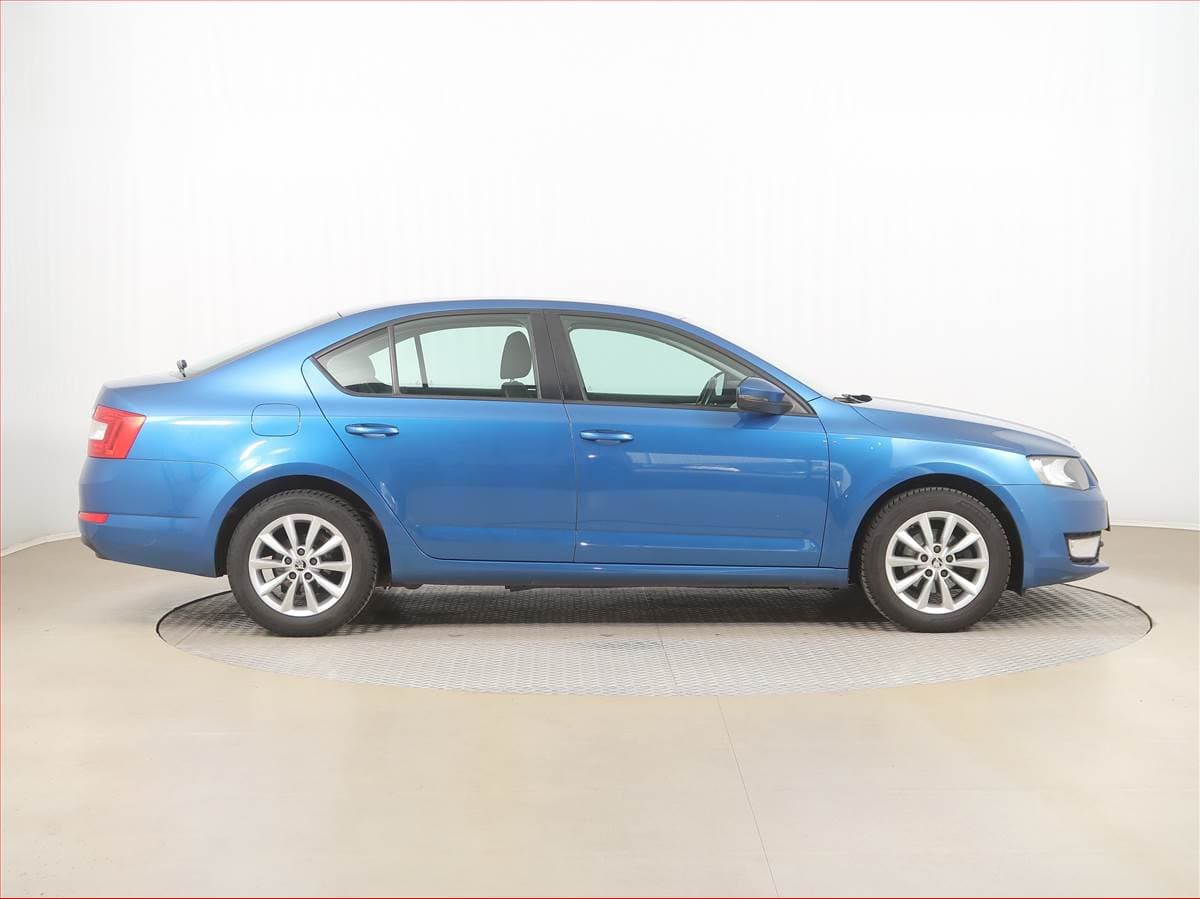 Škoda OCTAVIA - 6