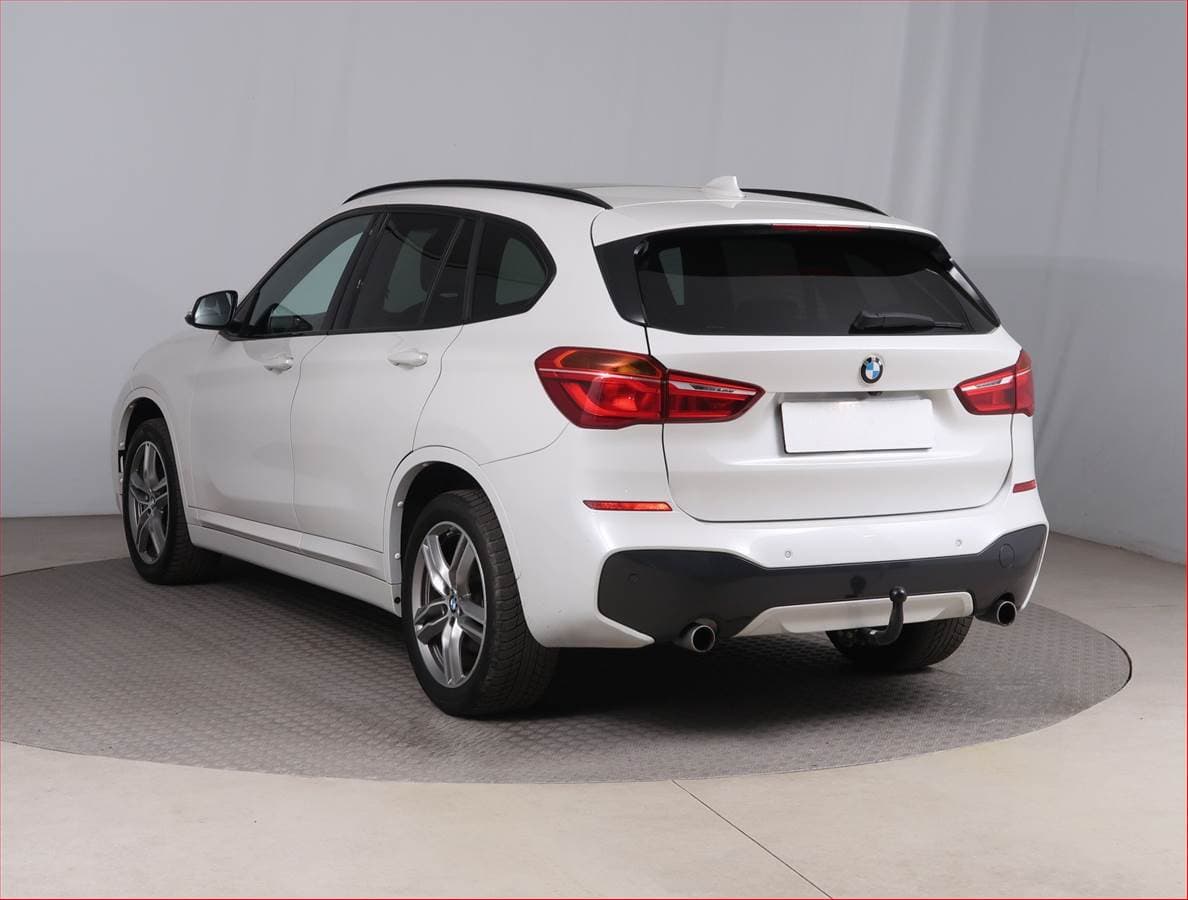 BMW X1 - 4