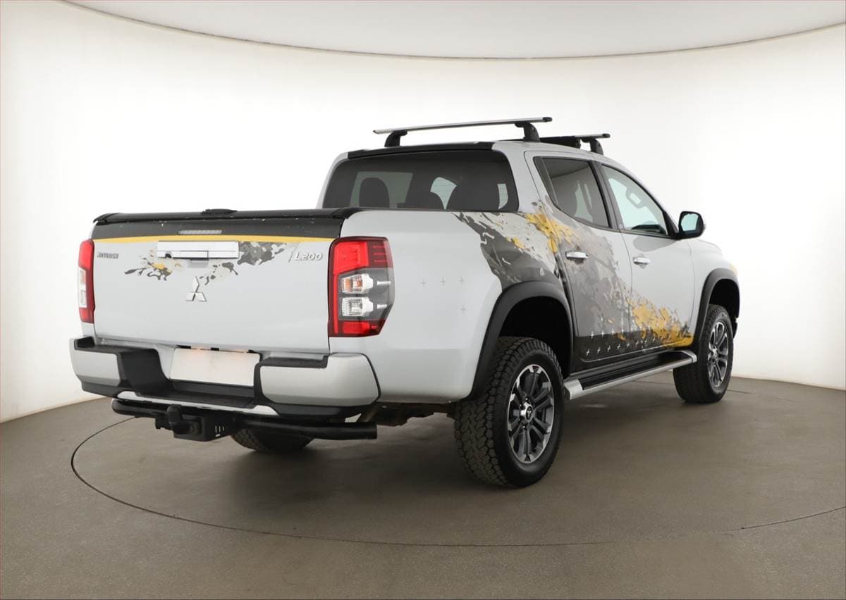 Mitsubishi L200 - 5