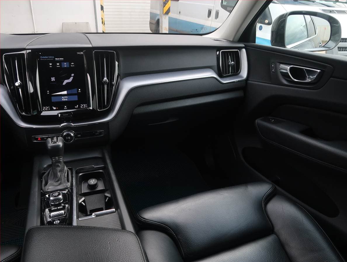 Volvo XC60 - 8