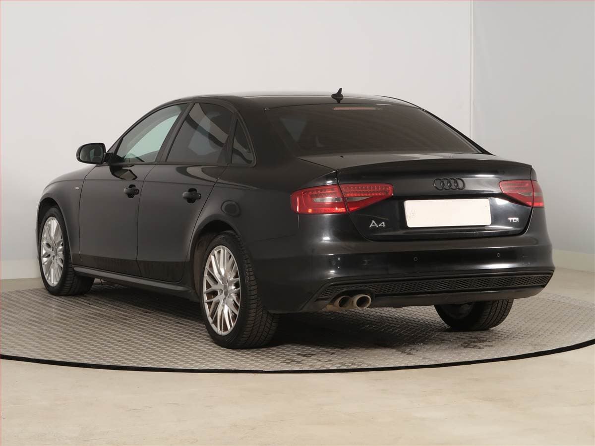 Audi A4 - 4