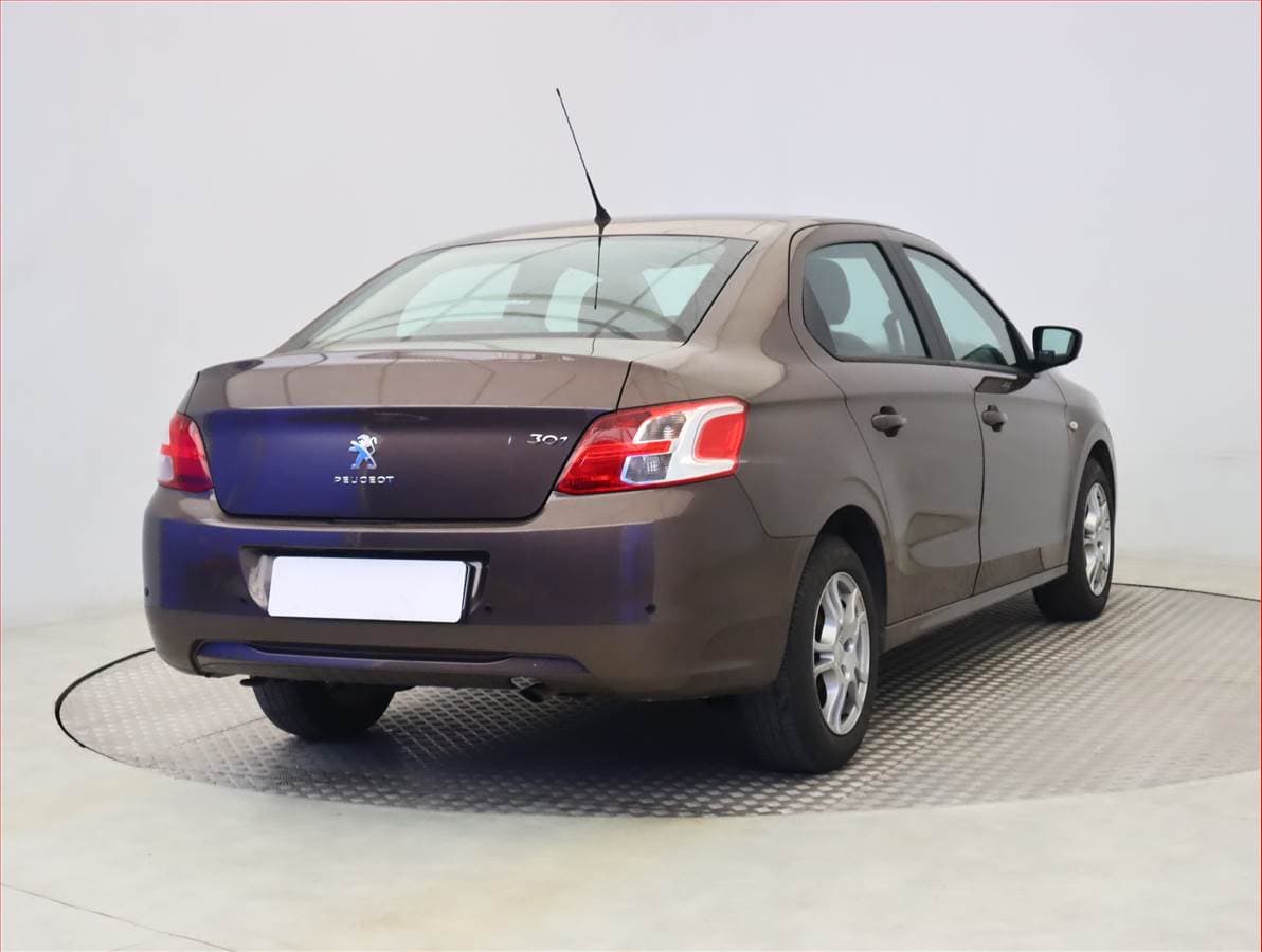 Peugeot 301 - 5