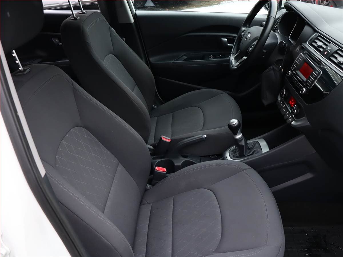 Kia RIO - 7