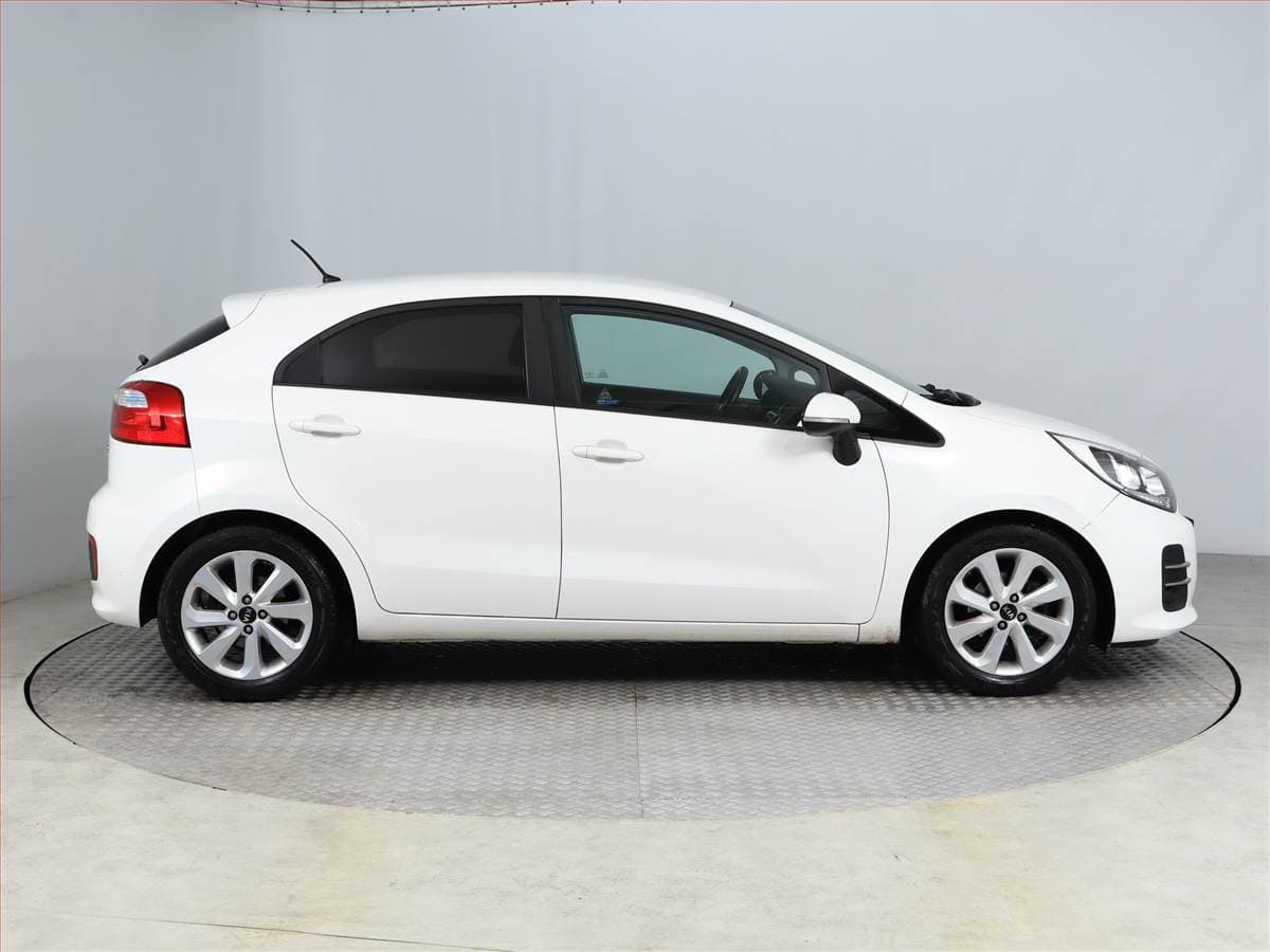 Kia RIO - 6