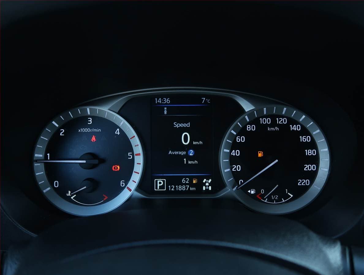 Nissan NAVARA - 11